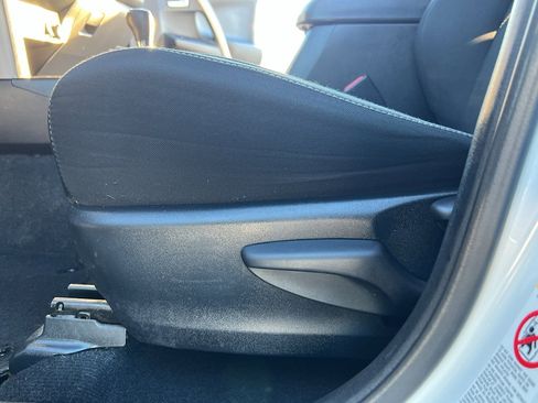 Used 2016 Toyota RAV4 XLE image 16