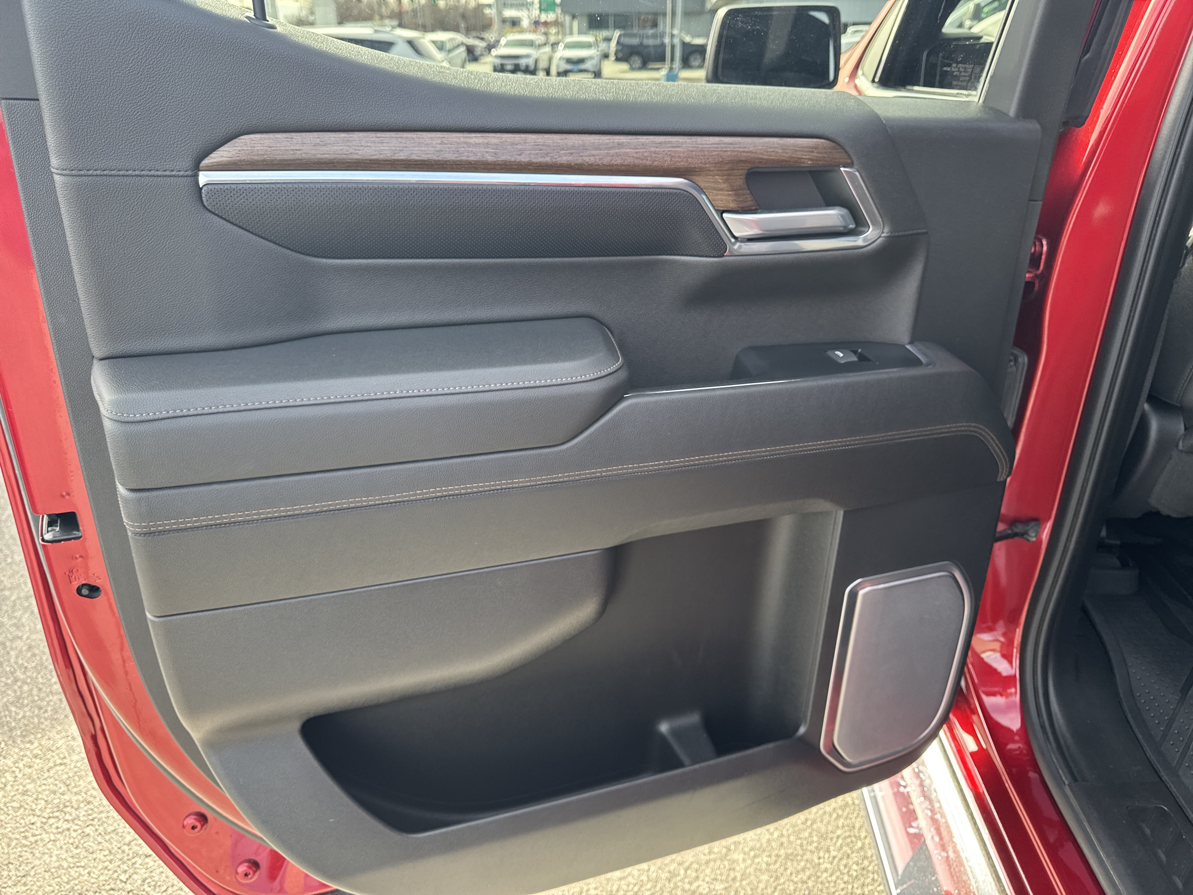Used 2023 Chevrolet Silverado 1500 High Country AWD/4WD image 17