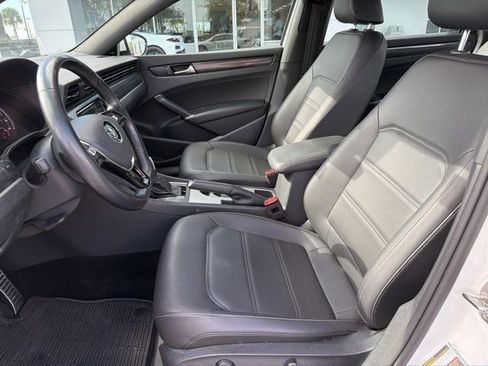 Used 2021 Volkswagen Passat 2.0T R-Line image 6