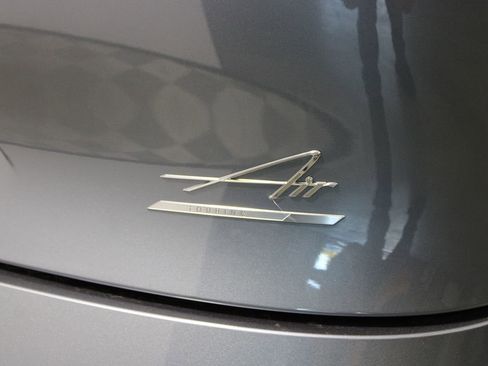 Used 2024 Lucid Air Touring image 46