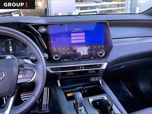 Used 2024 Lexus RX 500h F Sport w/ Convenience Package image 7