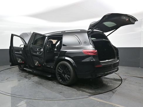 Used 2024 Mercedes-Benz Maybach GLS 600 4MATIC image 52