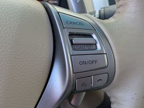 Used 2015 Nissan Altima 3.5 SL image 17