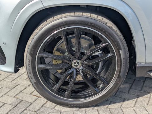 New 2026 Mercedes-Benz GLS 450 4MATIC image 3