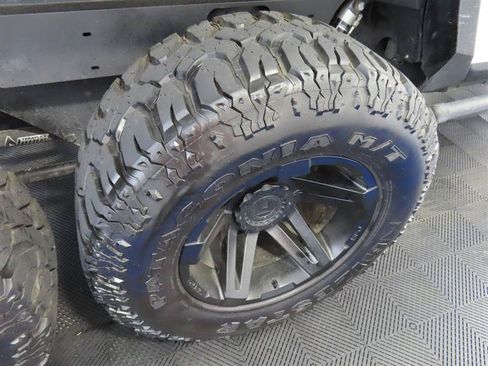 Used 2021 Jeep Gladiator Sport AWD/4WD image 11