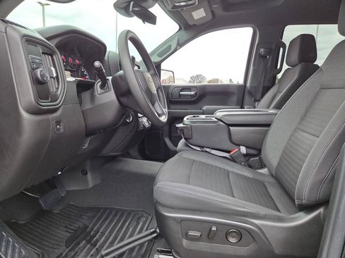 Used 2022 Chevrolet Silverado 1500 Custom image 4