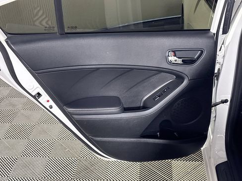 Used 2015 Kia Forte EX w/ Premium Package FWD image 19