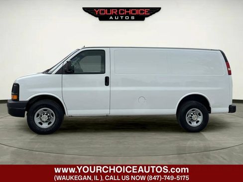 Used 2014 Chevrolet Express 2500 RWD image 2