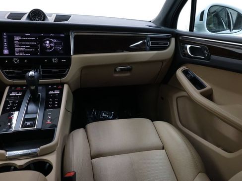 Used 2025 Porsche Macan S AWD/4WD image 70