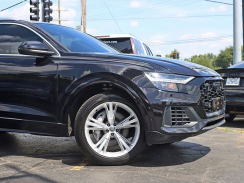 Used 2020 Audi Q8 Premium Plus w/ Premium Plus Package AWD/4WD image 3