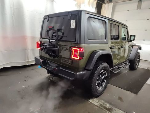 Used 2024 Jeep Wrangler Unlimited Rubicon 4xe w/ Technology Group AWD/4WD image 3