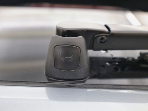 Used 2021 Porsche Macan S image 13