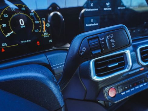 Used 2025 Ford Mustang Premium image 23