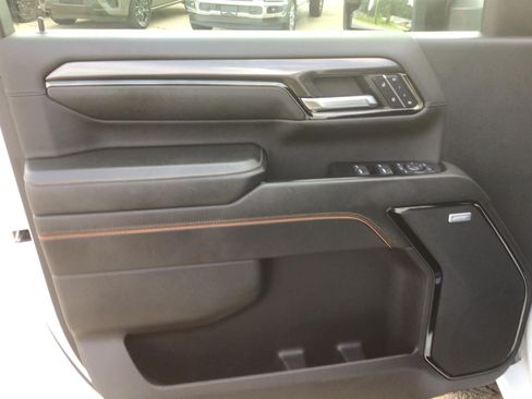 Used 2024 GMC Sierra 3500 AT4 w/ AT4 Preferred Package AWD/4WD image 16