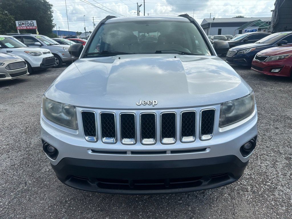 Used 2014 Jeep Compass Sport w/ Power Value Group FWD image 2