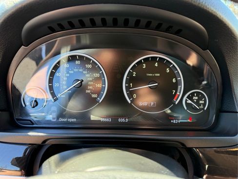 Used 2013 BMW 535i xDrive Sedan AWD/4WD image 28