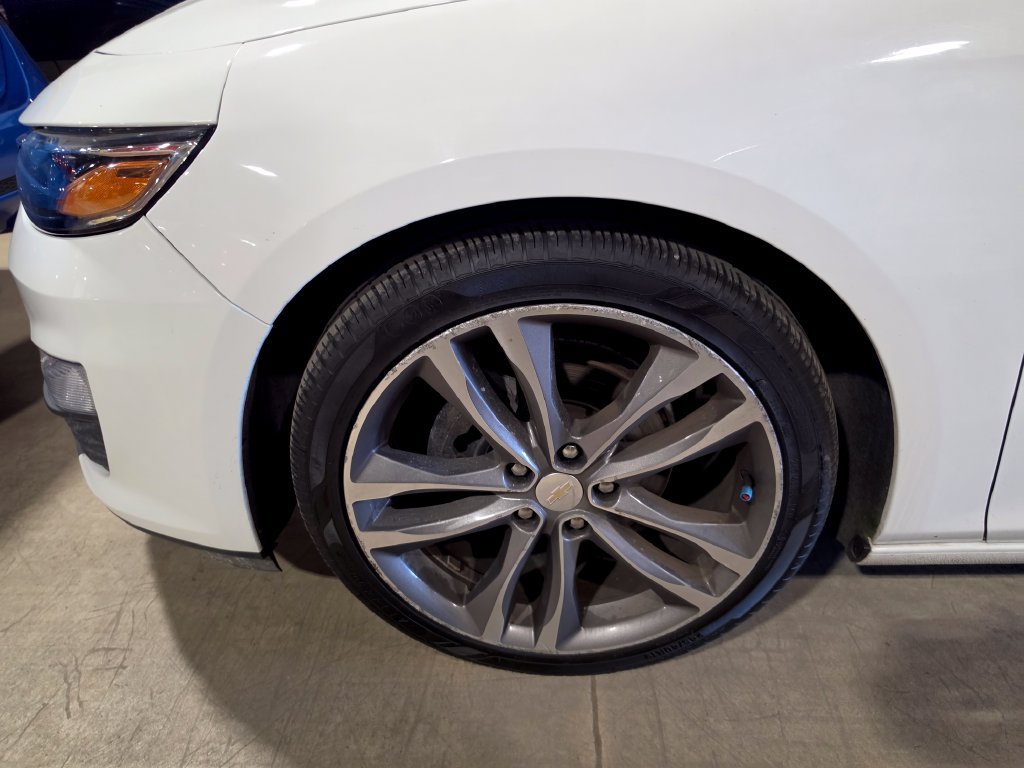 Used 2022 Chevrolet Malibu LT FWD image 3