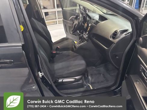 Used 2014 MAZDA MAZDA5 Sport image 22