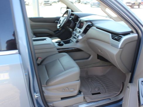 Used 2016 GMC Yukon XL SLT w/ Open Road Package AWD/4WD image 15