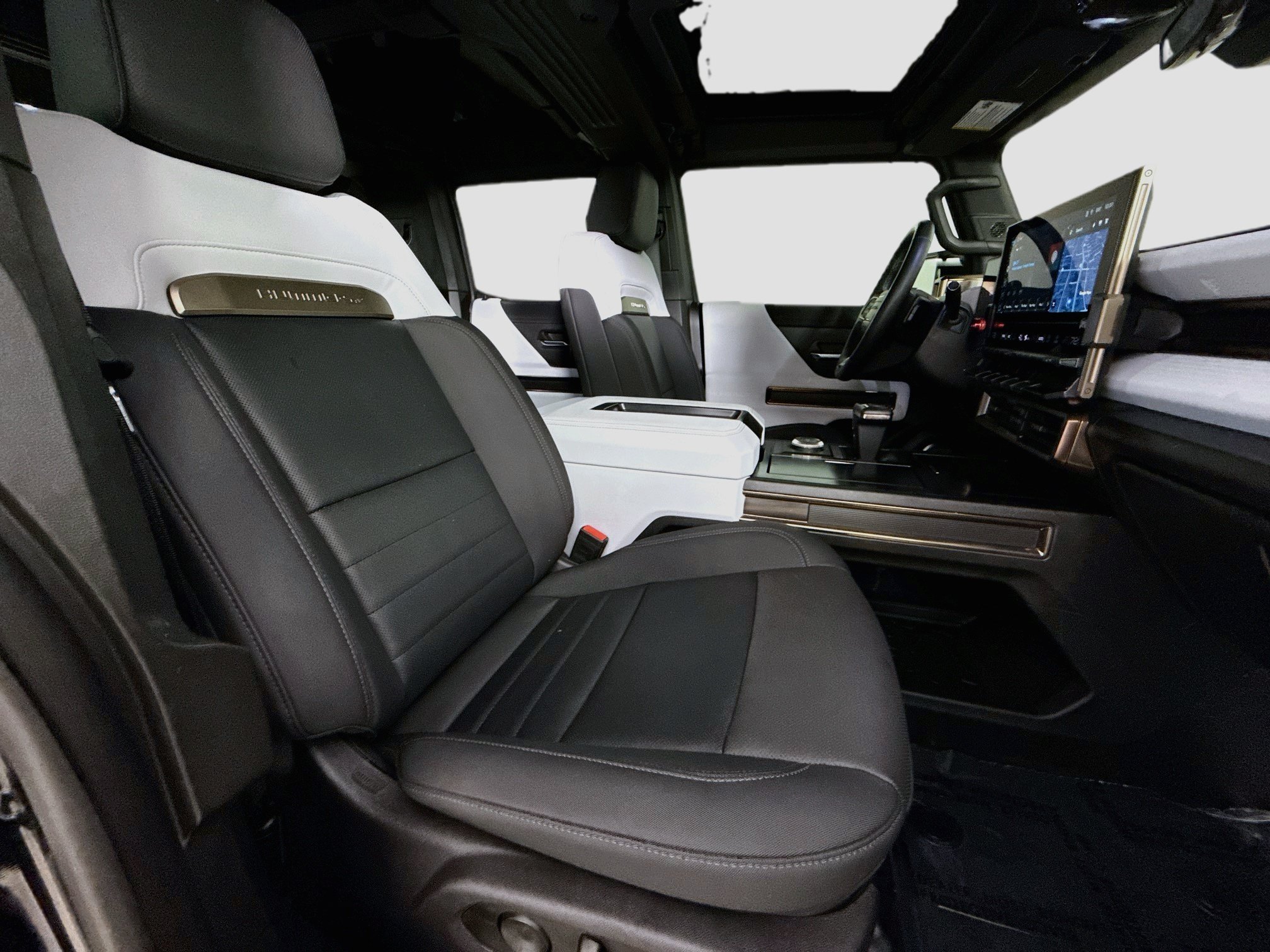 Used 2024 GMC Hummer EV 2X AWD/4WD image 30