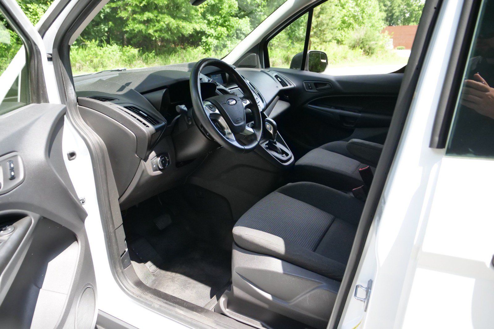 Used 2015 Ford Transit Connect XL FWD image 22