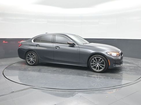 Used 2022 BMW 330i Sedan image 11
