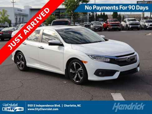 Used 2018 Honda Civic Touring image 1