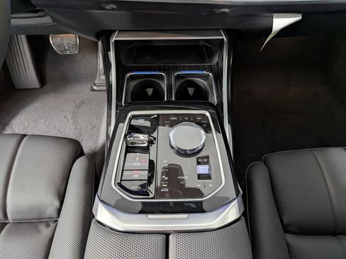 New 2026 BMW 760i xDrive image 37