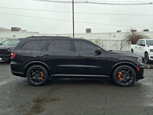 Certified 2023 Dodge Durango R/T w/ Hemi Orange Plus Package image 8