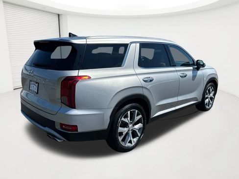 Used 2022 Hyundai Palisade SEL w/ 8P Bench Seat Package AWD/4WD image 5
