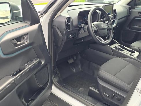 Used 2024 Ford Bronco Sport Badlands AWD/4WD image 9