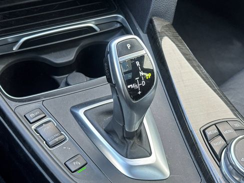 Used 2016 BMW 335i Gran Turismo xDrive image 17