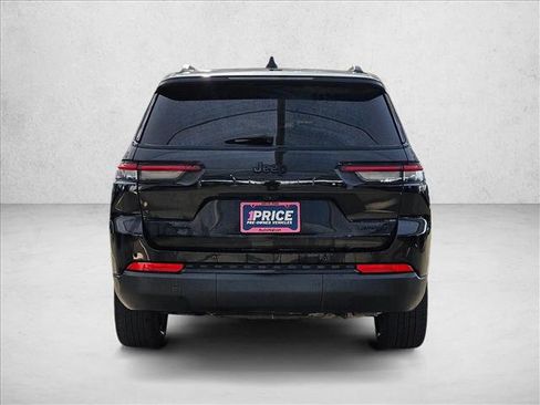 Used 2023 Jeep Grand Cherokee L Limited w/ Luxury Tech Group II AWD/4WD image 6