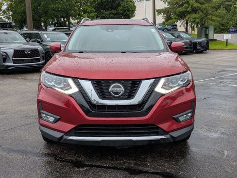 Used 2018 Nissan Rogue SL w/ Premium Package FWD image 9