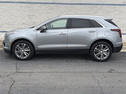 Certified 2025 Cadillac XT5 Premium Luxury image 4