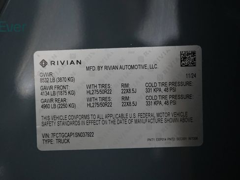 Used 2025 Rivian R1T Premium AWD/4WD image 29