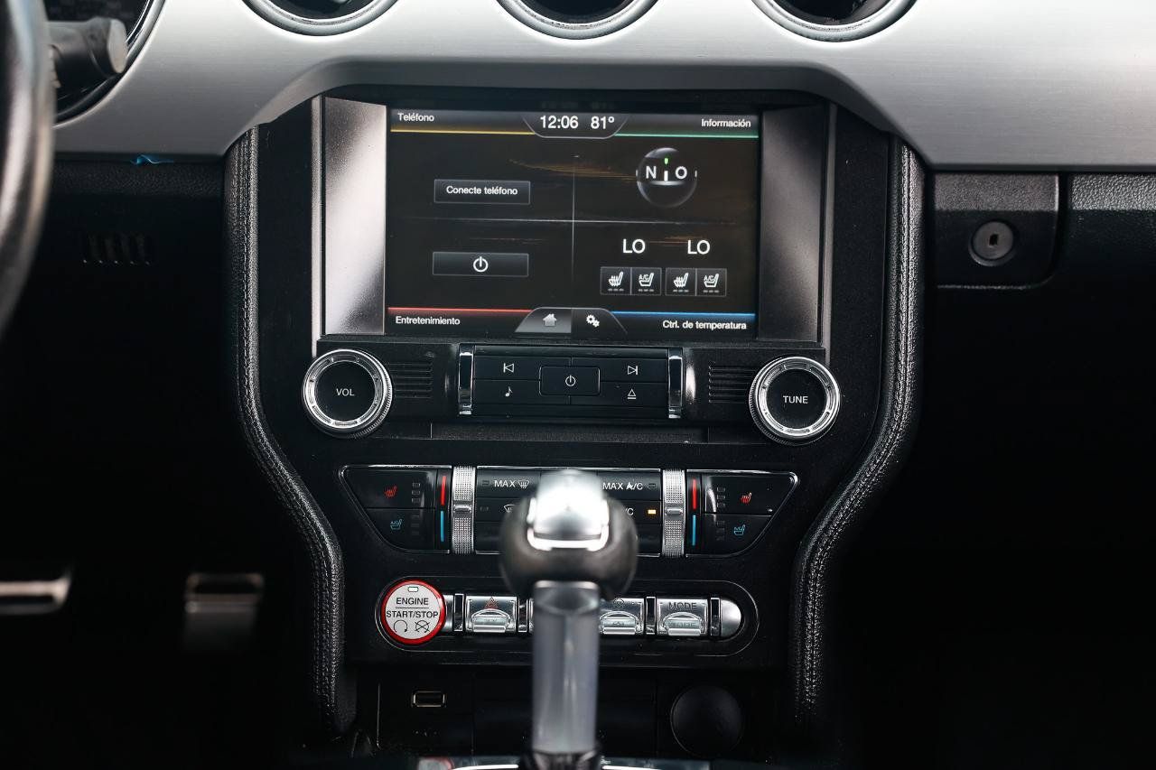 Used 2015 Ford Mustang Premium RWD image 36
