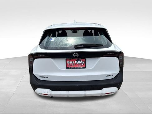 Certified 2025 Nissan Kicks S AWD/4WD image 7