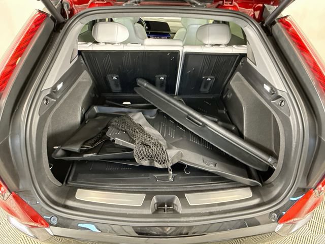 Used 2025 Cadillac Optiq Sport 2 w/ LPO, Floor Liner Package AWD/4WD image 26