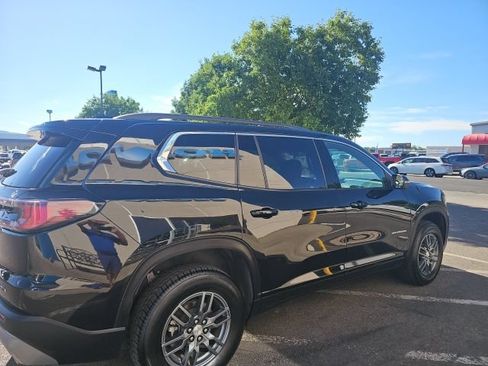 Used 2025 GMC Acadia Elevation AWD/4WD image 5