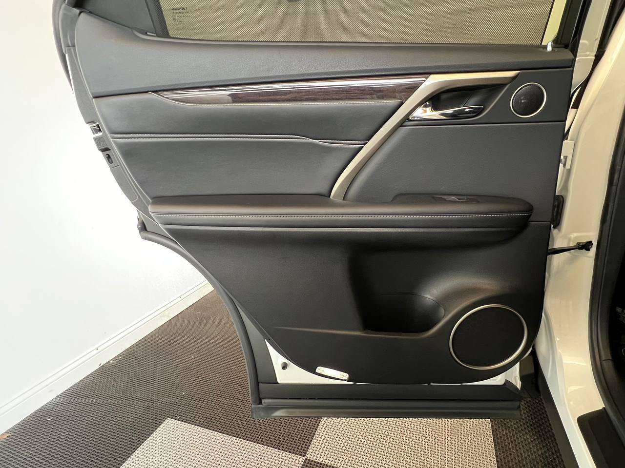 Used 2022 Lexus RX 450h AWD w/ Luxury Package image 9