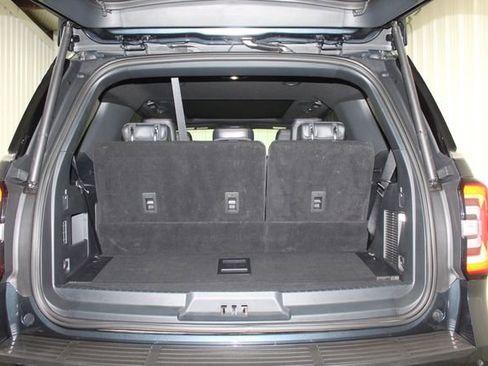 Used 2023 Ford Expedition Platinum RWD image 7