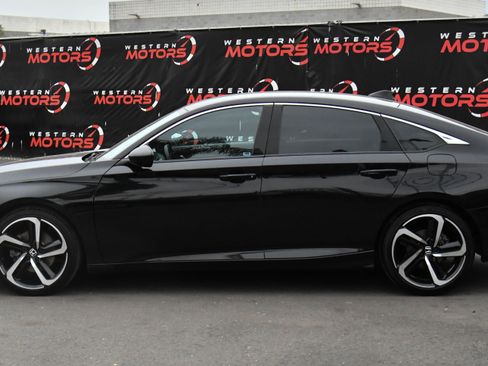 Used 2018 Honda Accord Sport image 4