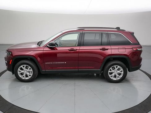 Used 2023 Jeep Grand Cherokee Limited w/ Luxury Tech Group II AWD/4WD image 7