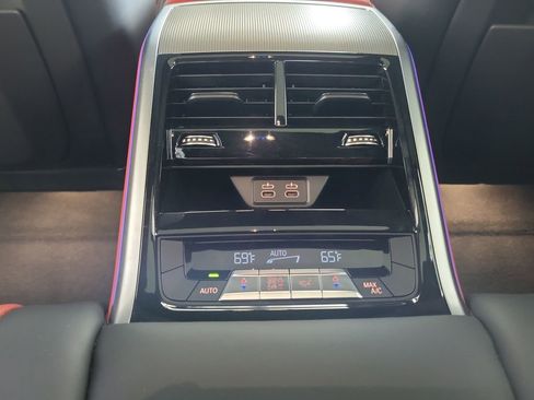 Used 2025 BMW M850i xDrive image 30