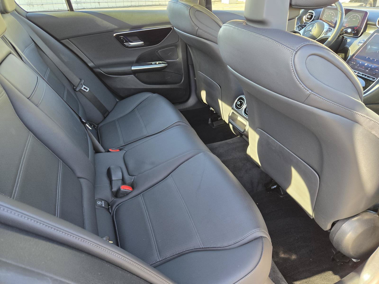 Used 2024 Mercedes-Benz C 300 Sedan w/ Winter Package image 26