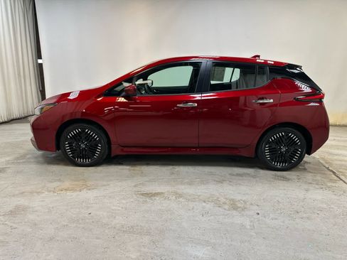 Certified 2023 Nissan Leaf SV Plus image 8