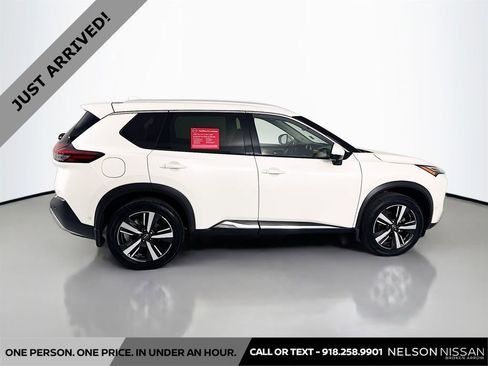 Certified 2023 Nissan Rogue Platinum w/ Platinum Premium Package FWD image 4