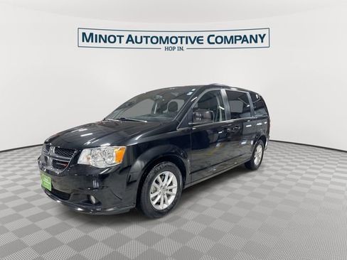 Certified 2018 Dodge Grand Caravan SXT image 4