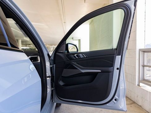 New 2026 BMW X5 xDrive50e image 29